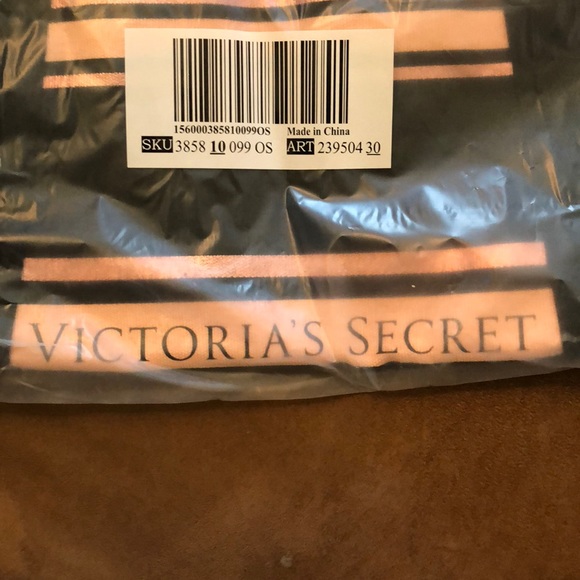 NWT! Victoria’s Secret Sparkle Tote - Picture 4 of 4